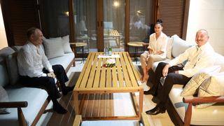 Rusya Devlet Başkanı Putin Bakü'de! Azerbaycan Cumhurbaşkanı İlham Aliyev ve eşi Mihriban Aliyeva evinde ağırladı