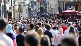 Genç nüfustaki işsizlik artıyor: Türkiye'de 3 milyon kişi işsiz