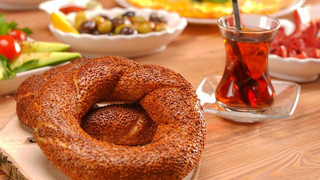 Kokusu iştah açıyor: Çıtır çıtır simit tarifi! MasterChef simit nasıl yapılır?