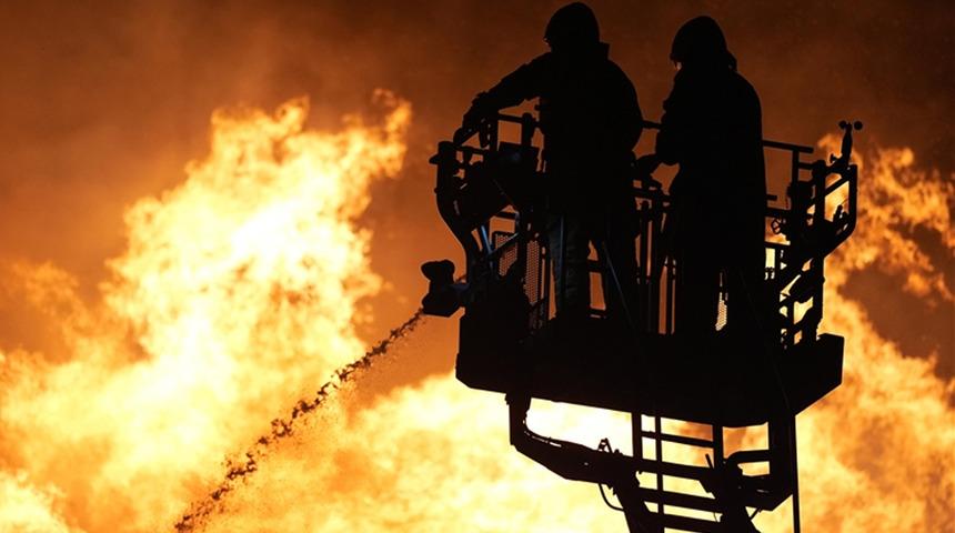 Bakan Yumaklı duyurdu! Manisa ve Uşak'taki orman yangınları kontrol altında