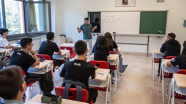 Öğretmenlerin gözü kulağı oradaydı! Ek ders ücretlerine zam!