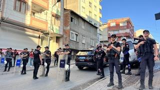 Esenyurt'ta iş yerinde taciz iddiası ortalığı karıştırdı! Polis geniş güvenlik önlemi aldı