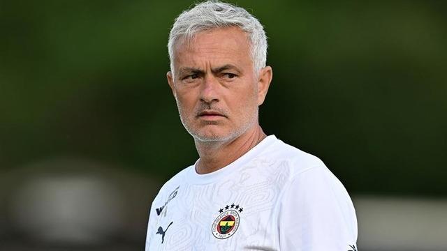 Mourinho'yu yıkan haber... Talihsizliğin böylesi! Takımdan gönderilecek olan Joao Pedro'nun transferinde hiç beklenmedik gelişme-