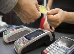 Vatandaş kredi kartı kullanımına yöneldi... Taksit sayısı azalınca nakit çekmeye başladılar! 