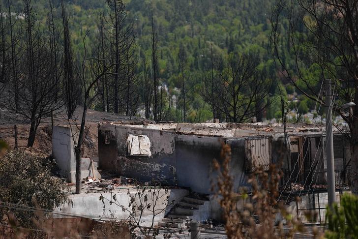 Talihsizlik peşini bırakmadı! Çorum'da evi iki kere yandığı için İzmir'e yerleşti, orada da evi yandı: 50 bin lira param gitti G3