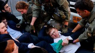 İsrail fena karıştı! Ultra Ortodoks Yahudiler sokaklara çıktı, polisten sert müdahale