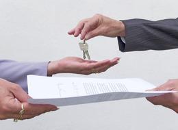 Ne ıslak imza gerekiyor ne de şubeye gitmeniz... Resmi Gazete'de yayımlandı! Konut kredisi almak için şartlar değişti