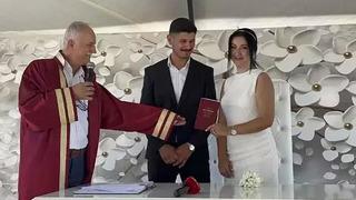 Cübbeden önce ‘Gelin Hanım’, cübbeden sonra ‘Kızım’… Son nikahında sürpriz! Kızına kıydı