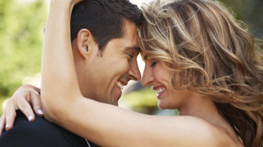 Burcuna G&ouml;re Onu Baştan &Ccedil;ıkar