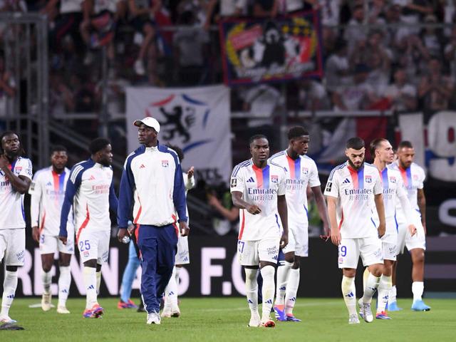 Lyon yönetiminden ilginç karar! Tüm takımı satış listesine koydular! Nedeni, verilen sözün tutulamaması...