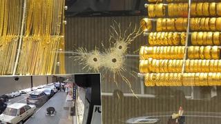 Hayat kurtaran refleks! Kurşun yağmurundan böyle sıyrıldı