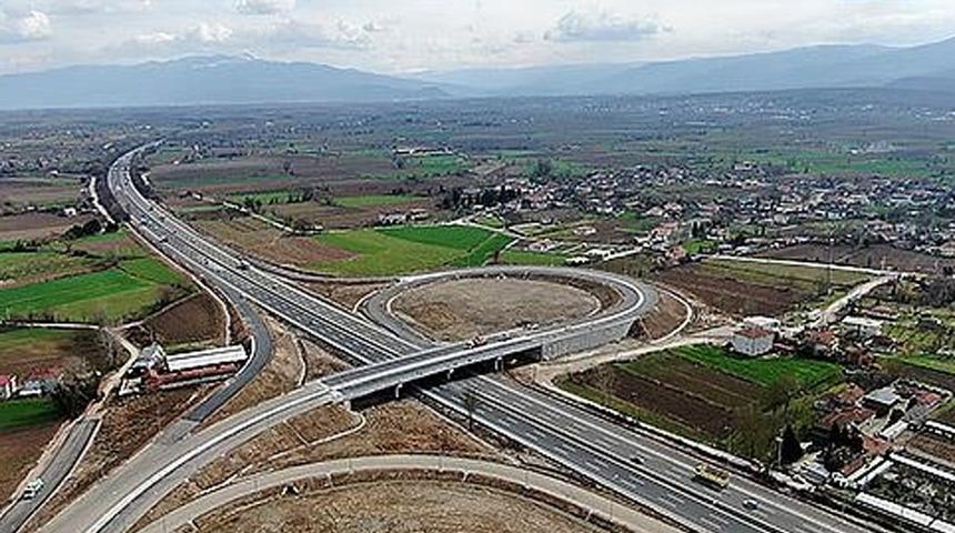 İstanbul’a gidecekler dikkat! O güzergahlar trafiğe kapatılacak saat verildi