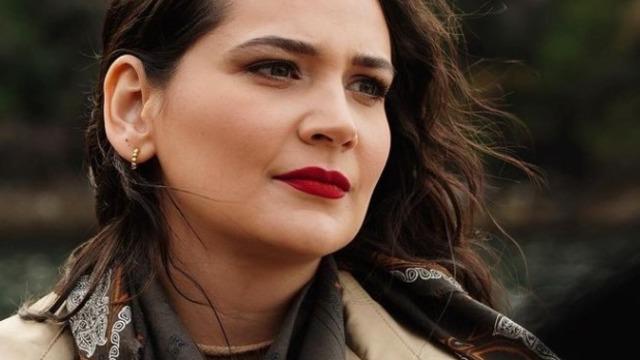 Gönül Dağı'nın Dilek'i Gülsim Ali tatil pozlarını peş peşe paylaştı! Beğeni yağdı   