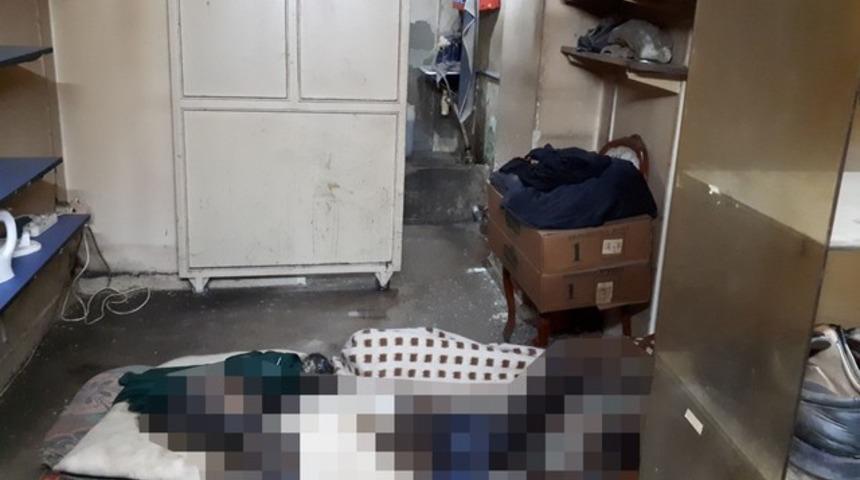 Kötü koku gelen evde ceset bulundu!