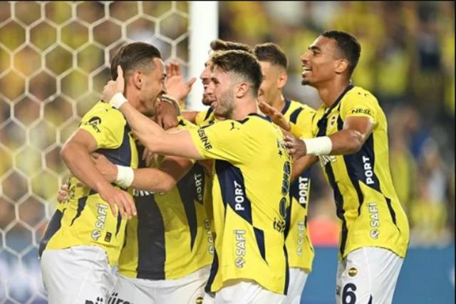 Fenerbahçe, Rize deplasmanında! Tek eksik... Fred geri döndü! 640xauto