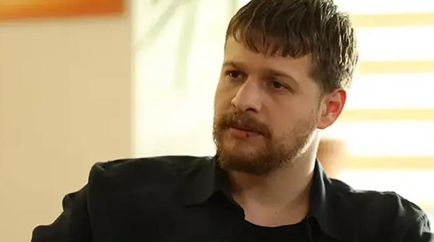 'Taş Kağıt Makas'ın Fecir'i Burak Yörük askerden döndü! "Sakallar da uzuyor"