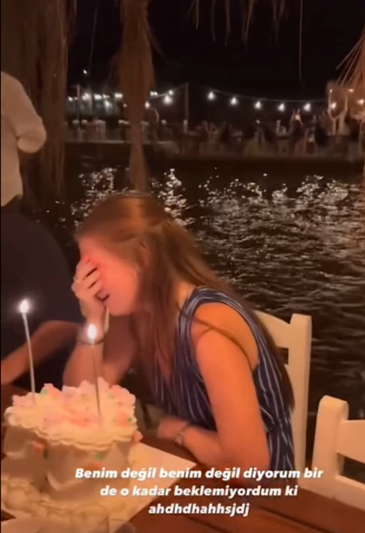 ‘Sihirli Annem’in ‘Çilek’i Zeynep Özkaya'ya evlilik teklifi! O anı görenler "Sen ne ara büyüdün" dedi G1