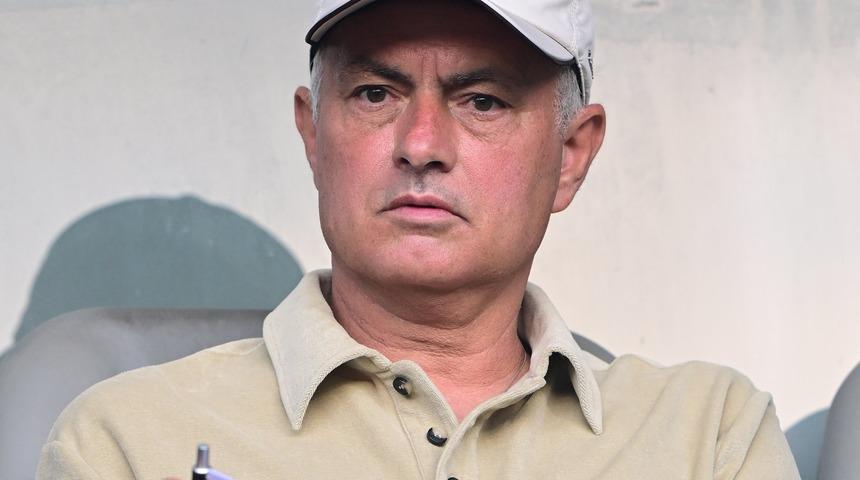 Fenerbahçe Teknik Direktörü Jose Mourinho açıklamasıyla herkesi şaşırttı! "Ligde şuana kadar gördüğüm en iyi takım Rizespor"