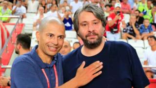 Bu maçta yok yok! 3 penaltı, 1 kırmızı kart, 9 sarı kart... Alex de Souza'nın ekibi Antalyaspor Hatayspor karşısında 2-0'dan döndü