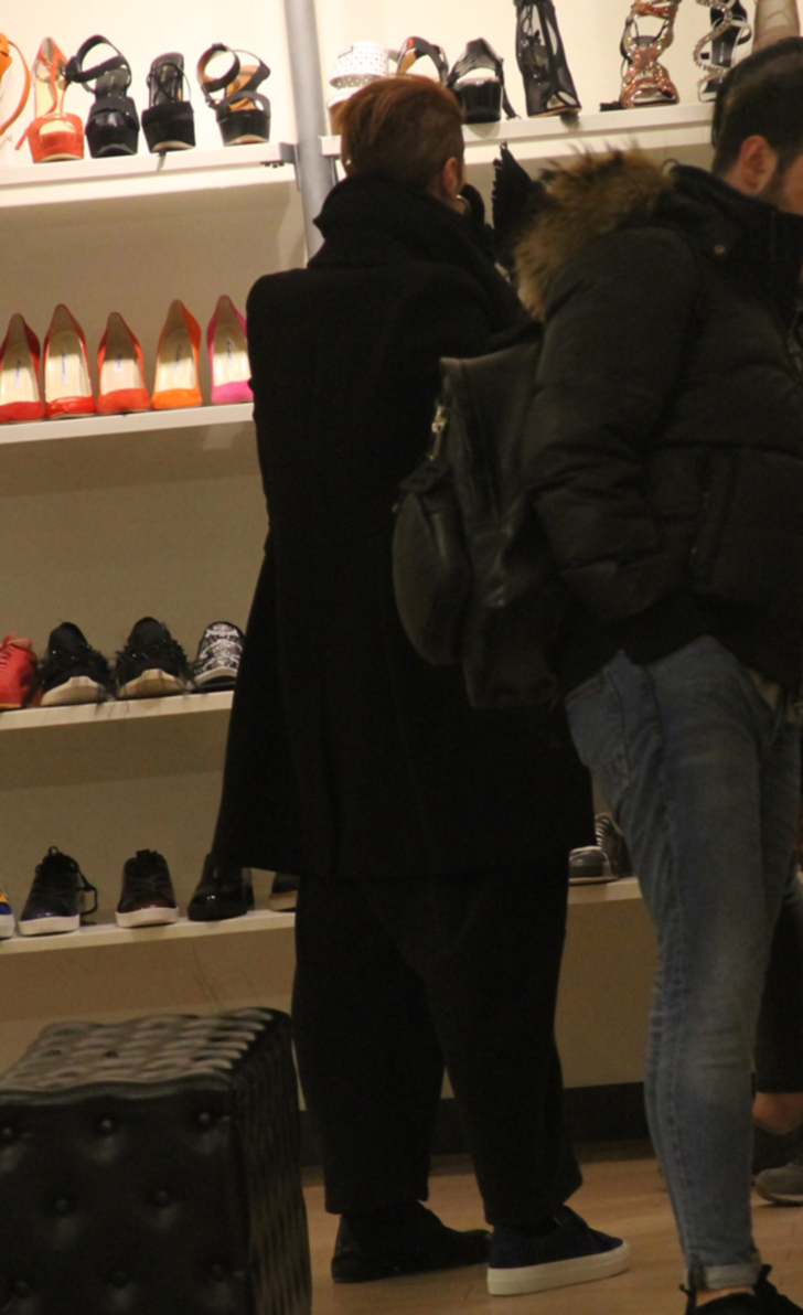 Sıla ayrılık sonrası kendini alışverişe verdi G1