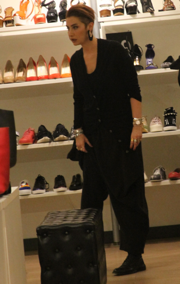 Sıla ayrılık sonrası kendini alışverişe verdi G3