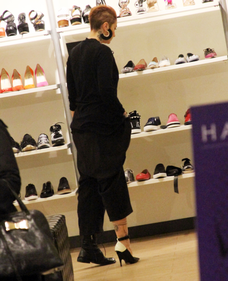 Sıla ayrılık sonrası kendini alışverişe verdi G5