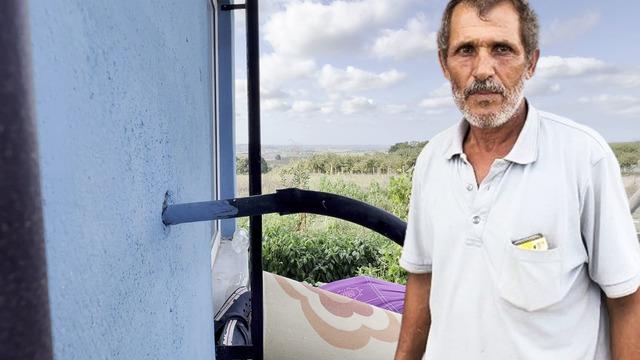 Eve hortum sokup 10 gün boyunca suyla doldurdular! Kalmaya gelen akrabası fark etti 'Bu insanlığa sığmaz'