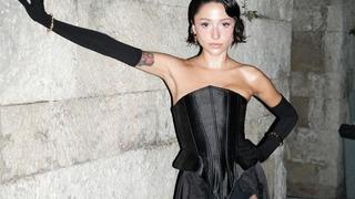 Serkay Tütüncü ile aşk yaşıyordu! Zeynep Bastık beyaz bikinisiyle poz verdi