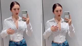 Kabinde kıyafet denerken kapının altından giren davetsiz misafir komik anlar yaşattı! Sosyal medyada gülümseten anlar...