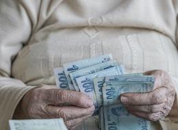 10 banka emekli promosyonlarını güncelledi... Kamu bankalarından özel bankalara yeni promosyon ayarı