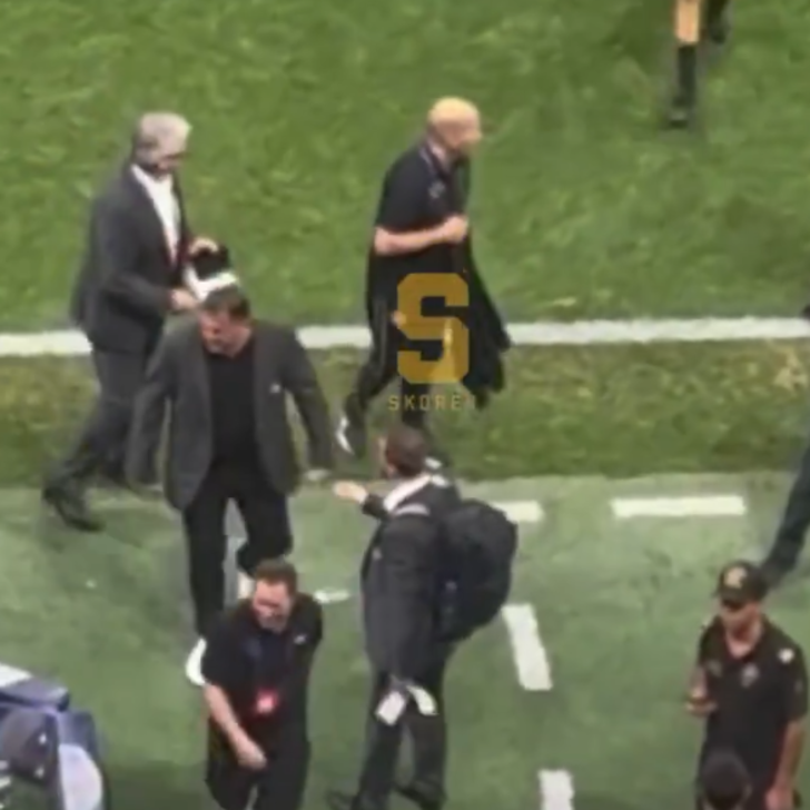 Bunu kimse fark etmemişti! Galatasaray'ı eleyen Young Boys'un hocasından maç sonunda skandal... Tribünlere el hareketi çekti! G1