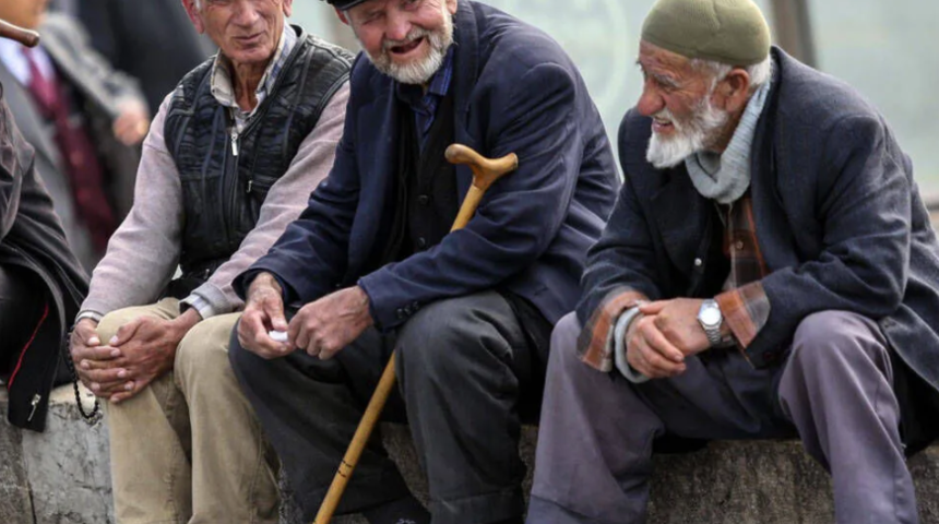 Kirasını &ouml;deyemeyen oraya başvuruyor! Taleplere yetişemiyorlar