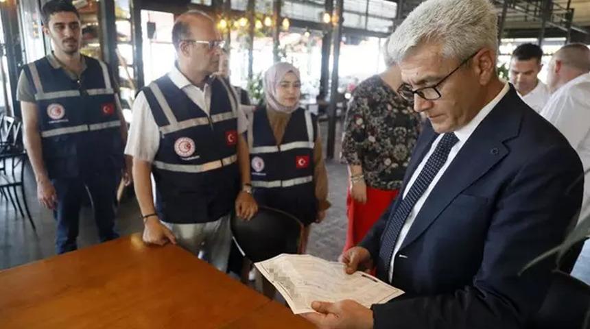 Ticaret Bakanlığı harekete geçti... Servis ücreti alan işletmelere ceza kesti! Son 8 ayda 136 milyondan fazla ceza