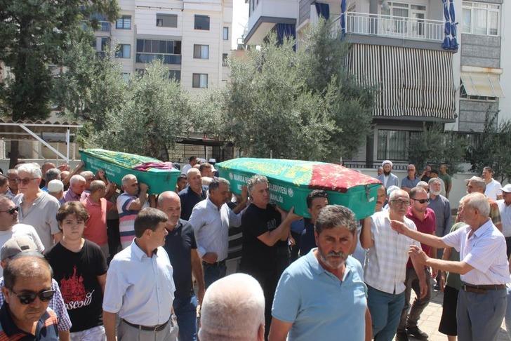 Baba katliamı sonrası en acı veda! 3 çocuğunu toprağa veren anneden kahreden sözler: Hanginize yanayım! G5