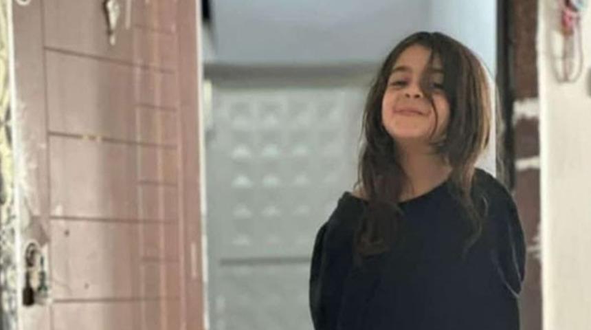 SON DAKİKA | Narin'e ait olmadığı tespit edildi! Herkes kayıp Narin'in ağabeyinin kolundaki ısırık izlerine odaklanmıştı! Adli tıp sonucu...