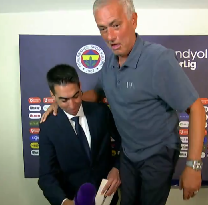 Alanyaspor maçı öncesi röportaja gelen Mourinho, bir anda taburenin üzerine çıktı ve... 728xauto