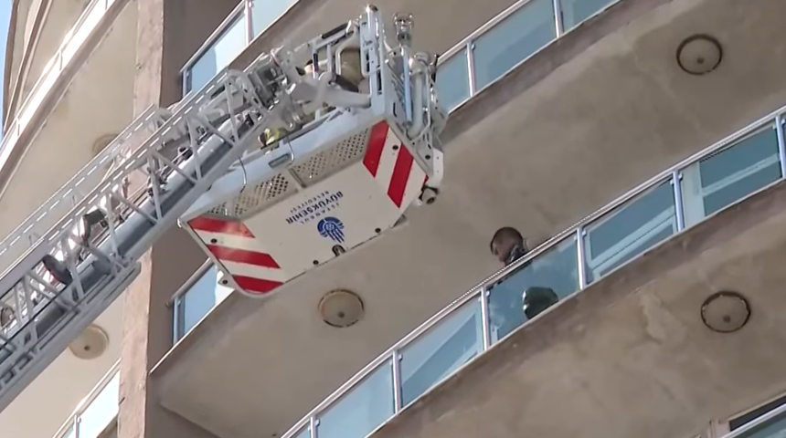 Esenyurt’ta can pazarı: 34 katlı bina cayır cayır yanıyor!