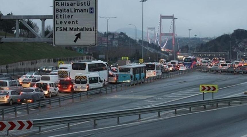 FSM'de intihar girişimi! (İstanbul yol durumu)