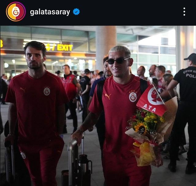 Galatasaray ile deplasmana götürüldü, sözleşmesi yolda feshedildi! Türk futbol tarihinde görülmemiş hareket... Taraftarlar tepki gösteriyor! 640xauto