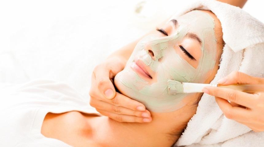 Japon kadınlarının sırrı! Yüzü 10 yaş genç gösteren pirinç maskesi