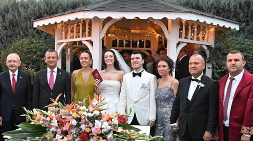 Dikkat çeken kare! Özgür Özel ve Kemal Kılıçdaroğlu, birlikte nikah şahidi oldu