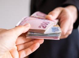 Vefat eden kişinin kredi borcu ne olur? Vefat eden kişinin kredi borcu silinir mi?