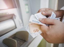 Okuma yazması olmayan bir kişi banka hesabı açabilir mi? Okuma yazması olmayan bir kişi nasıl banka hesabı açar?