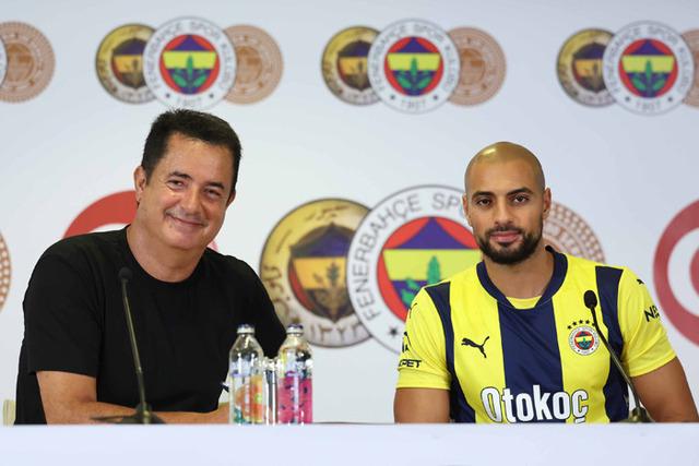 sofyan-amrabat-fenerbahceye-imzayi-atti-153017-20240831