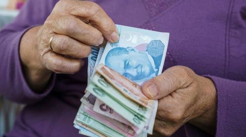 SON DAKİKA| Abdullah Güler emekli bayram ikramiyesinin 4 bin lira olacağını duyurdu!