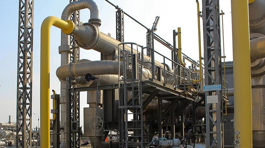 Bakan Bayraktar duyurdu! BOTAŞ ve Shell'den 10 yıllık LNG anlaşması