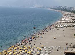 Turizmin göz bebeği Antalya'ya turist akını... Yılın ilk 8 ayında 11 milyondan fazla ziyaretçi geldi!