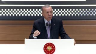 Son dakika | Vakti çoktan geldi deyip muhalefete yüklendi: Erdoğan yeni anayasa için siyasi partilere seslendi