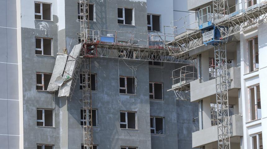 Ankara'da bir apartman inşaatında iskele çöktü! 3 işçi hayatını kaybetti