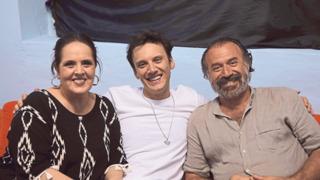 Şarkıcı Edis'in anne ve babası boşandı! 40 yıllık evlilik tek celsede bitti